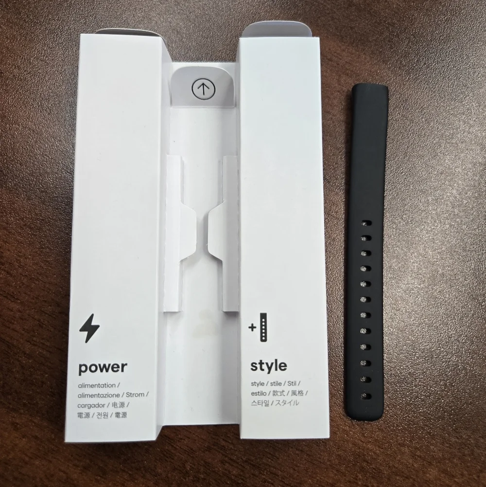 Fitbit Luxe Fitness Tracker ⌚️🏃‍♀️